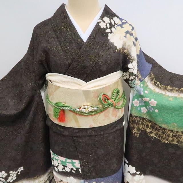 ｍ1972＊美品 正絹 金通し 金駒刺繍 桜 手縫い仕立て 振袖・襦袢2点セット