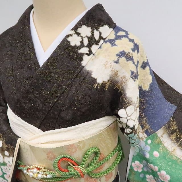 ｍ1972＊美品 正絹 金通し 金駒刺繍 桜 手縫い仕立て 振袖・襦袢2点セット