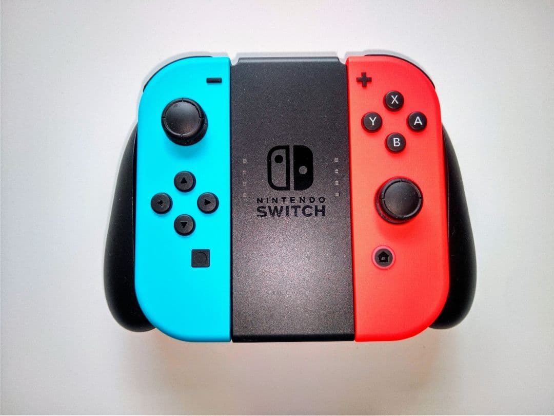 ★美品★nintendo switch 本体／ゲームソフト3本付き