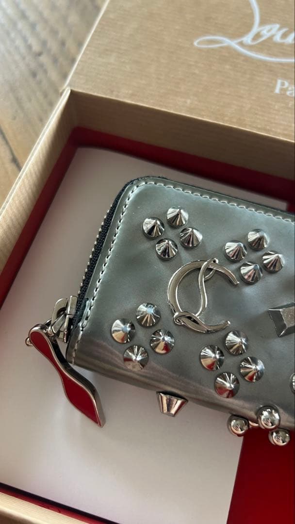 ルブタン キーケース パネトーネ シルバー グレー キーケース