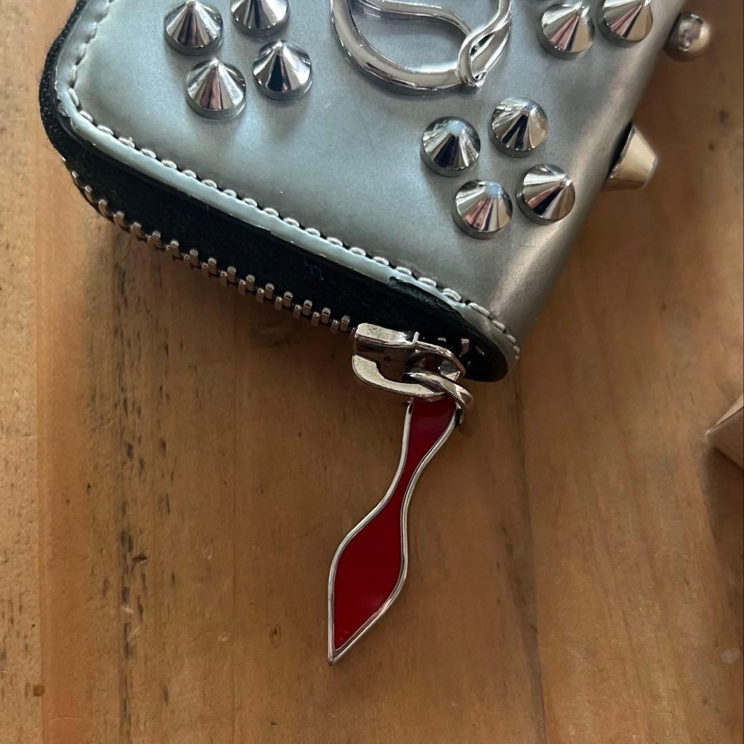 ルブタン キーケース パネトーネ シルバー グレー キーケース