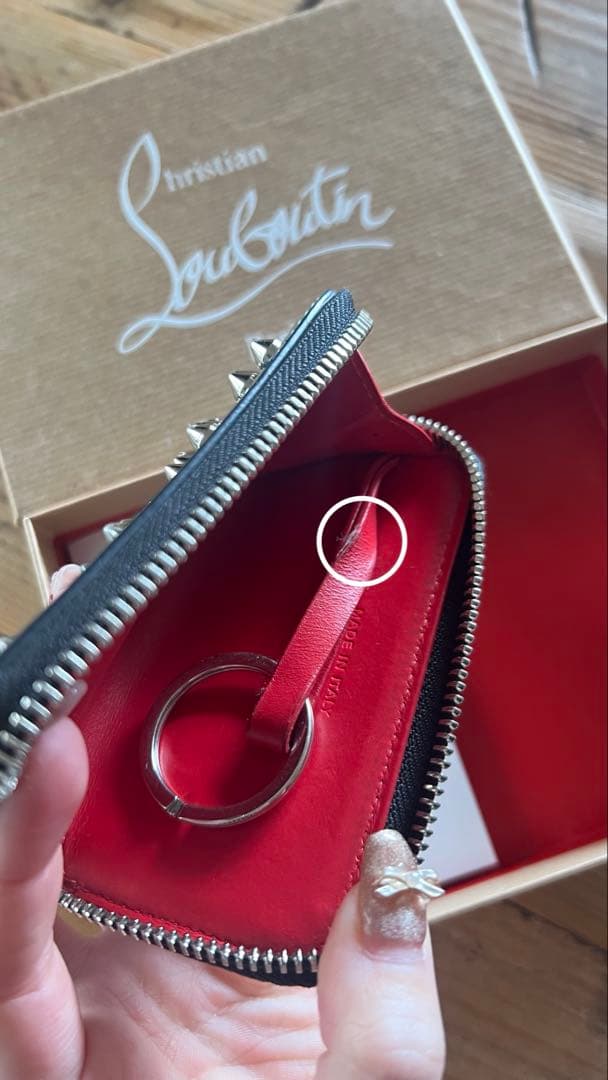 ルブタン キーケース パネトーネ シルバー グレー キーケース