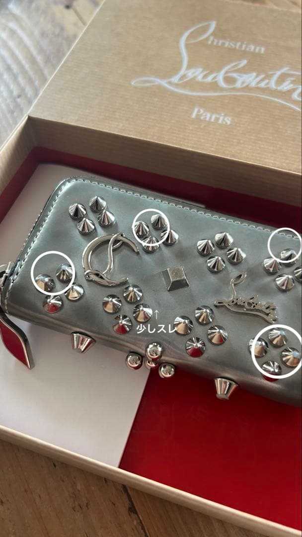 ルブタン キーケース パネトーネ シルバー グレー キーケース