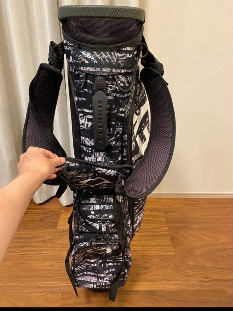 OAKLEY キャディバッグ ブラック/ホワイト