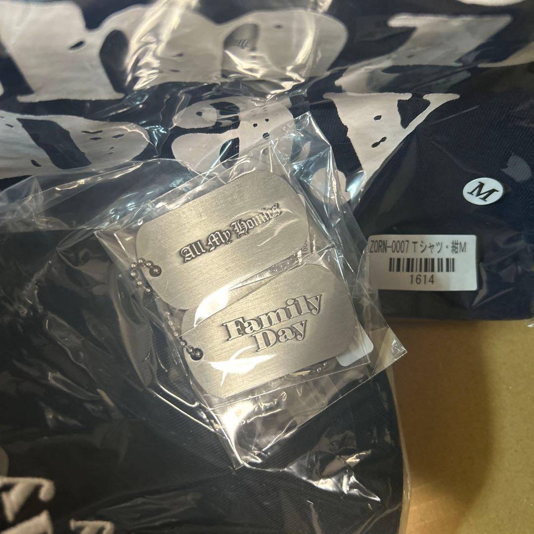 ZORN OZROSAURUS Family Dayグッズ　ドッグタグおまけ付