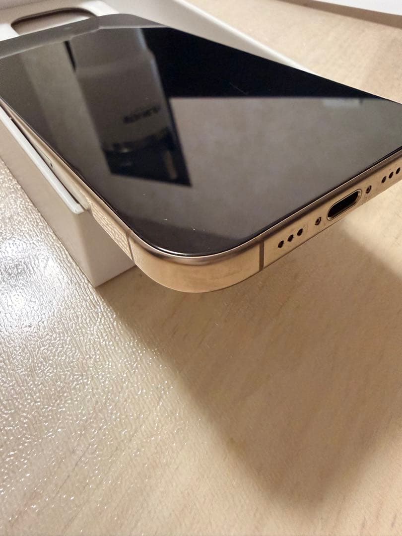 iPhone16Pro デザートチタニウム　128GB