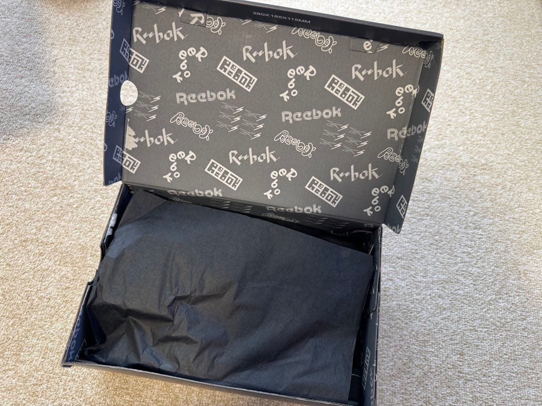 新品未使用Reebok SixTONESリーボックストーンズ コラボスニーカー