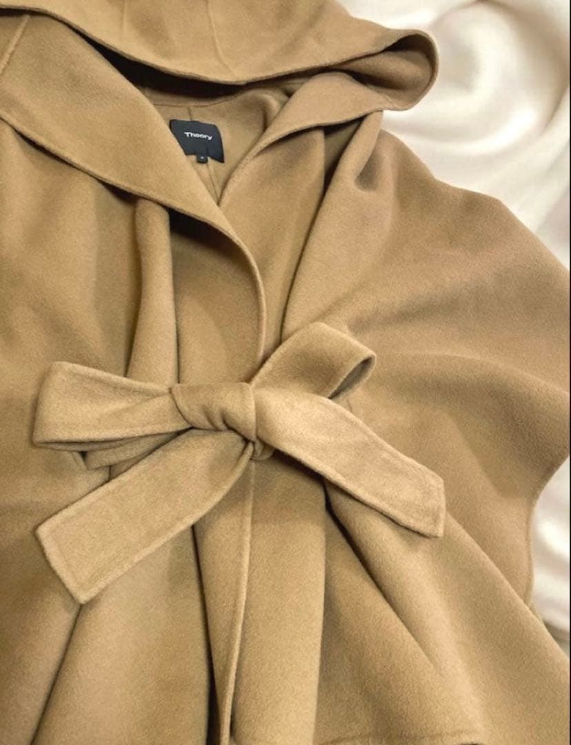 Theoryセオリー ポンチョケープ　ベルト付き　フード　カシミア混キャメル　S