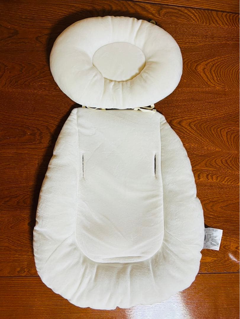 【美品】コンビ ホワイトレーベル ネムリラ 全自動ハイローチェアー