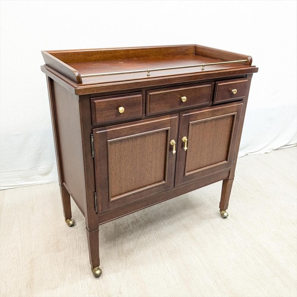 マルニ　地中海　キャビネット　ワゴン　サイドボード　コンソール　飾り棚　多目的