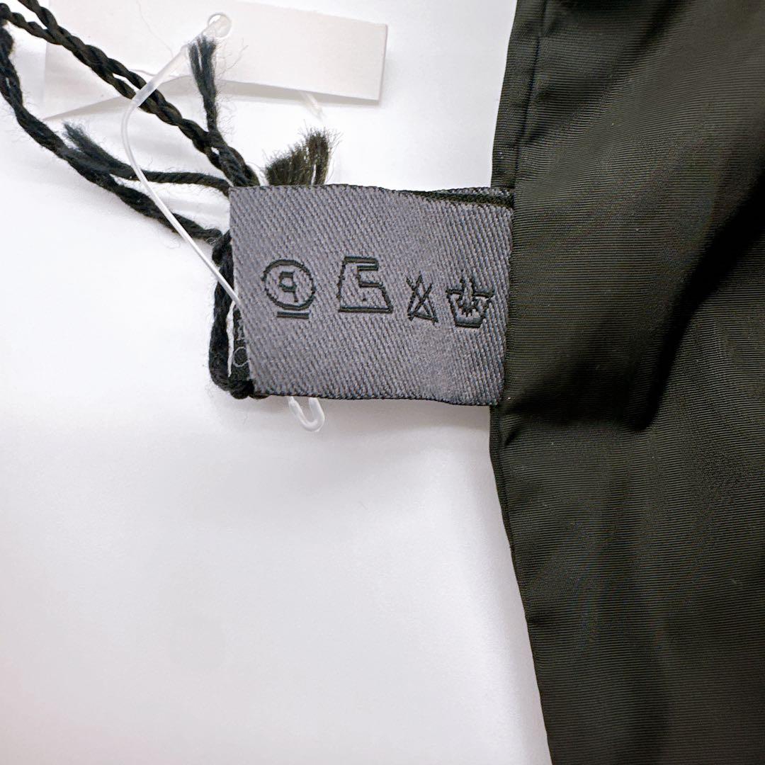 新品タグ付☆プラダ　ロゴマフラー　ナイロン　ストール　ダウンマフラー未使用美品