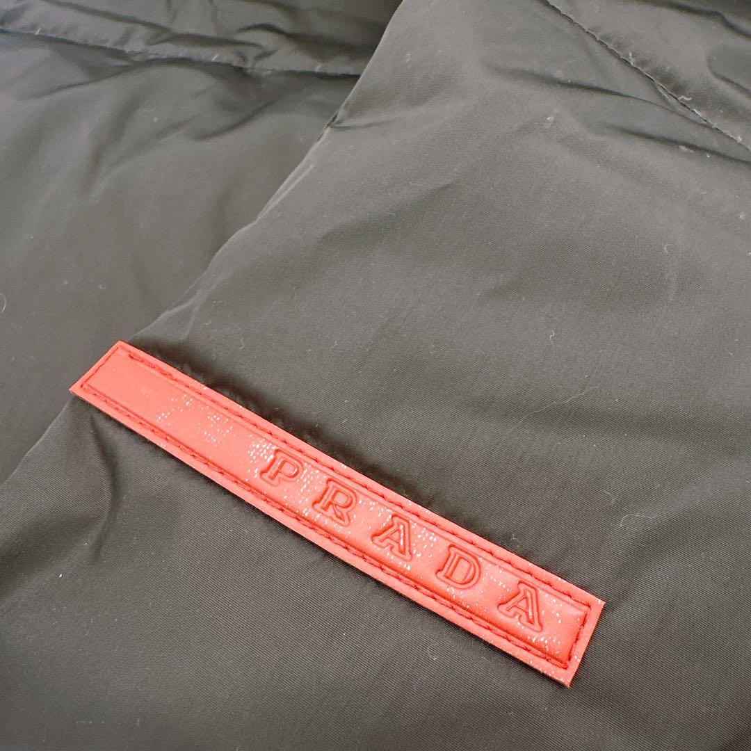 新品タグ付☆プラダ　ロゴマフラー　ナイロン　ストール　ダウンマフラー未使用美品