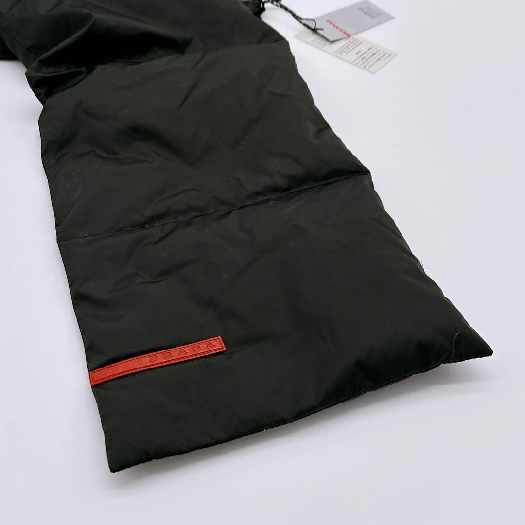 新品タグ付☆プラダ　ロゴマフラー　ナイロン　ストール　ダウンマフラー未使用美品