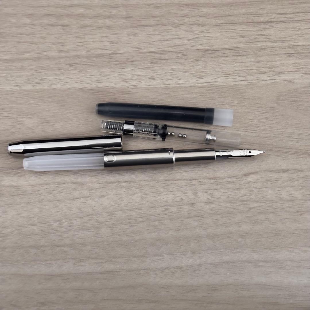 と*る様 【美品】パイロットキャップレスデシモ 20thモデル夜明けの星空Mニブ