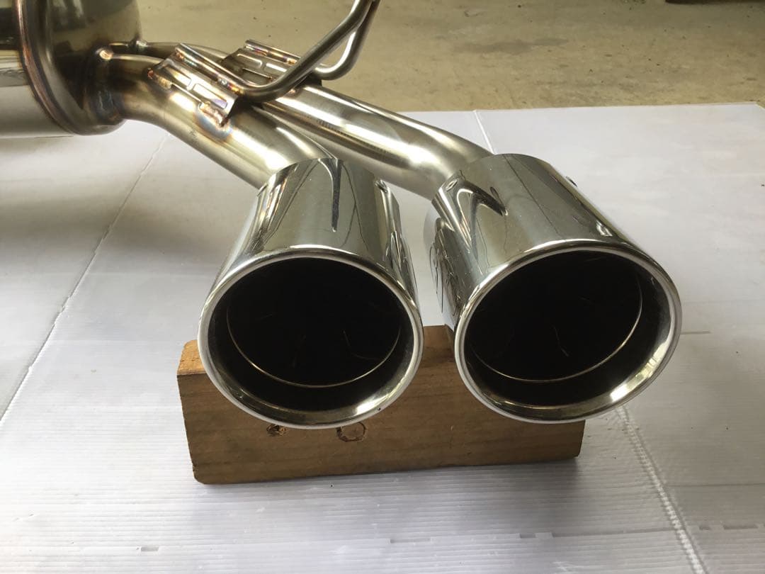 ★カローラクロスZVG15(4WD)用GANADOR マフラー 中古美品★値下げ