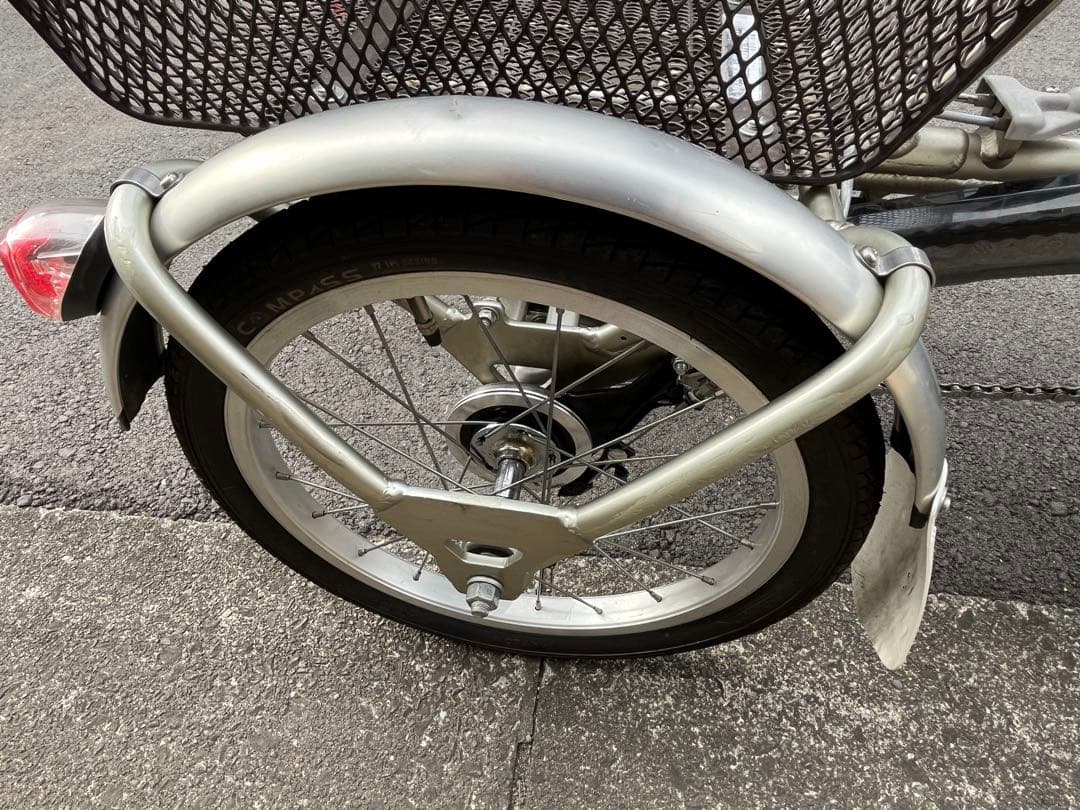 れもん！引き取り限定！電動アシスト三輪車 シルバー 前後バスケット