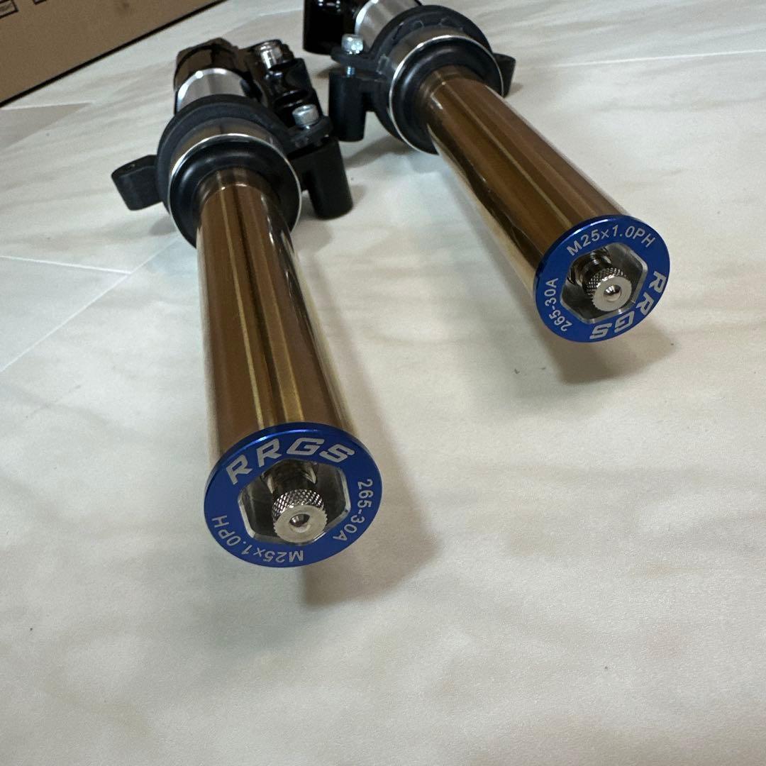 ちまちま　新品未使用　シグナスX RRGS フロントフォーク　SE12J