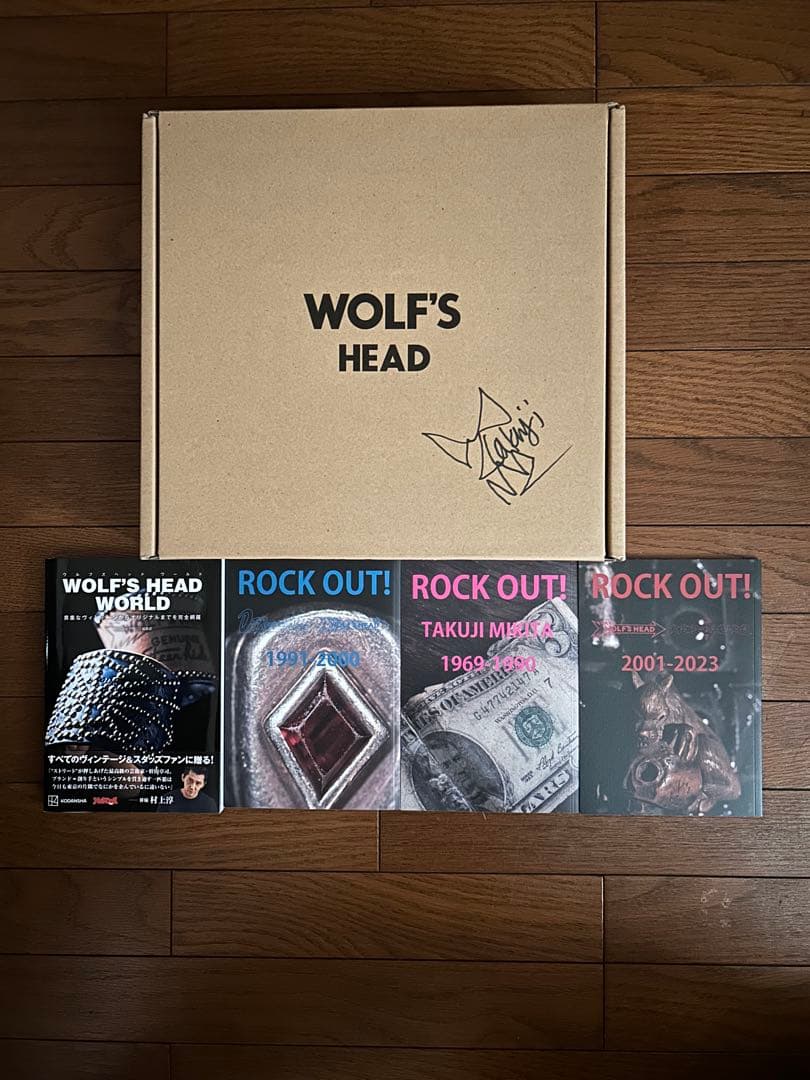 WOLF'S HEAD 写真集