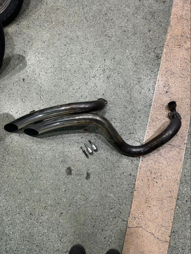 ヤマハ ドラッグスター400 クラシック 4TR 社外　ベントマフラー