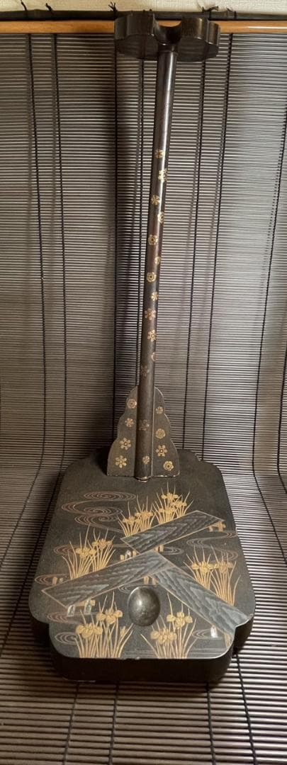 『高級刀掛け』木造り　雪模様　　螺鈿　高さ70cm