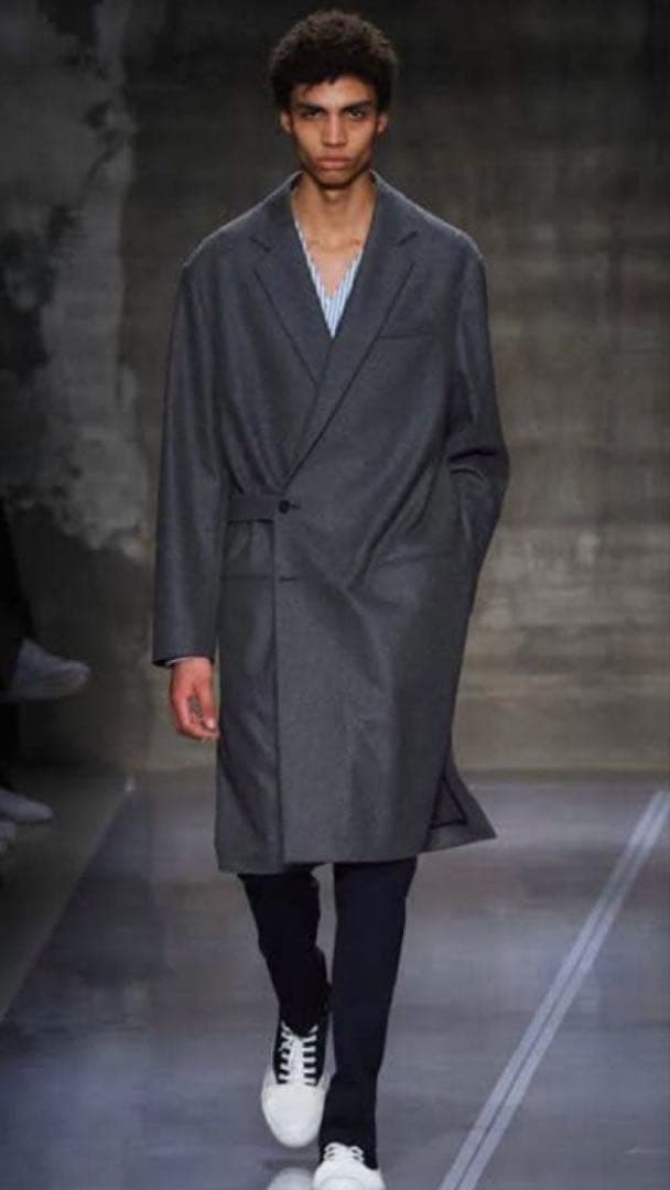 MARNI 44 マルタンガルウールコート　マルニ　ニット　シャツ　パンツ