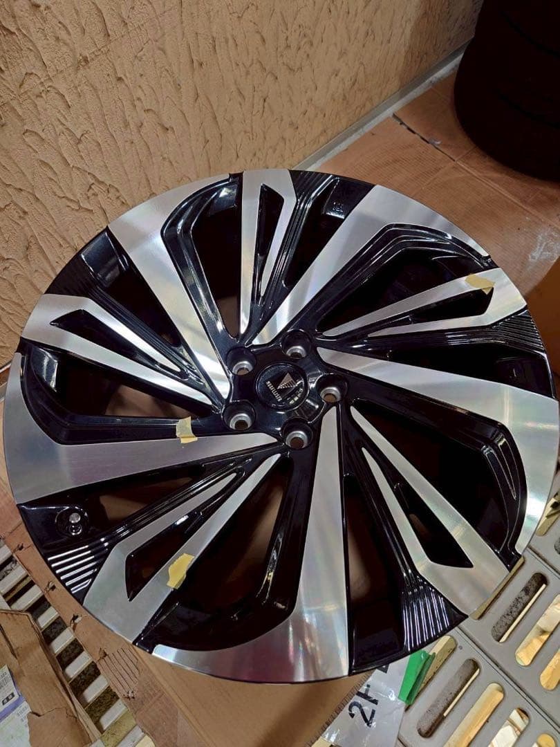 4本　21インチ　クラウンスポーツ　モデリスタアルミホイール　小傷あり