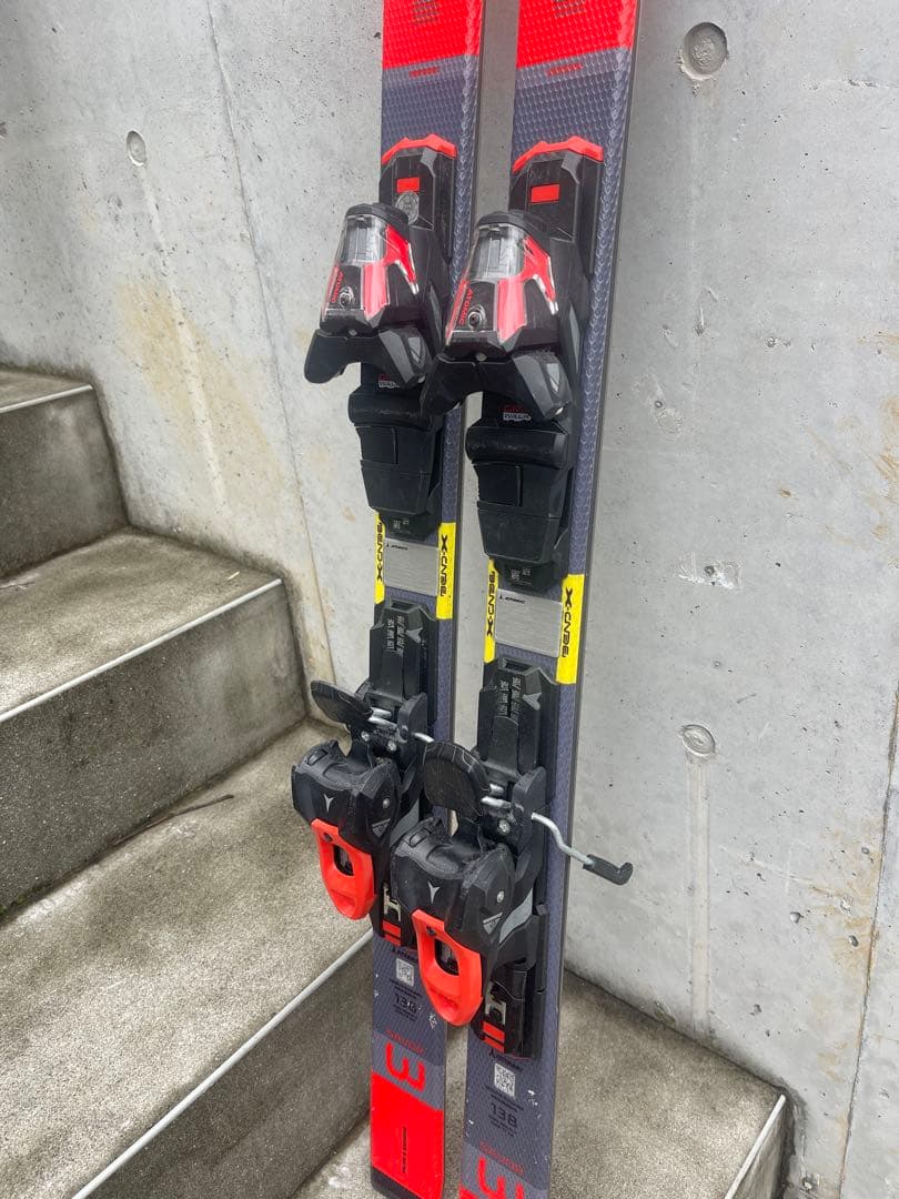 ATOMIC スキーセット 20-21 SAVOR 3 RED 金具付き 138