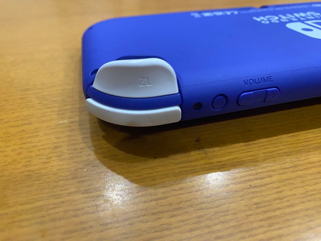 美品！Nintendo Switch Lite 青　本体 ACアダプター付き