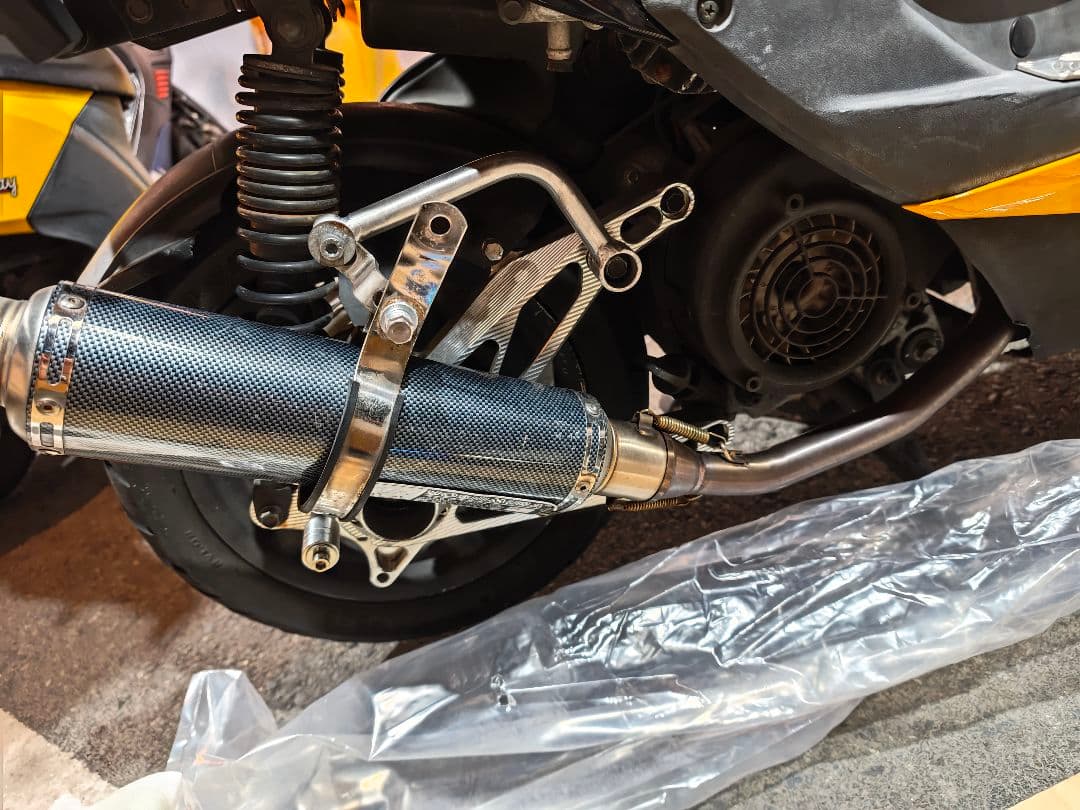 シグナスx se44j バイクマフラー