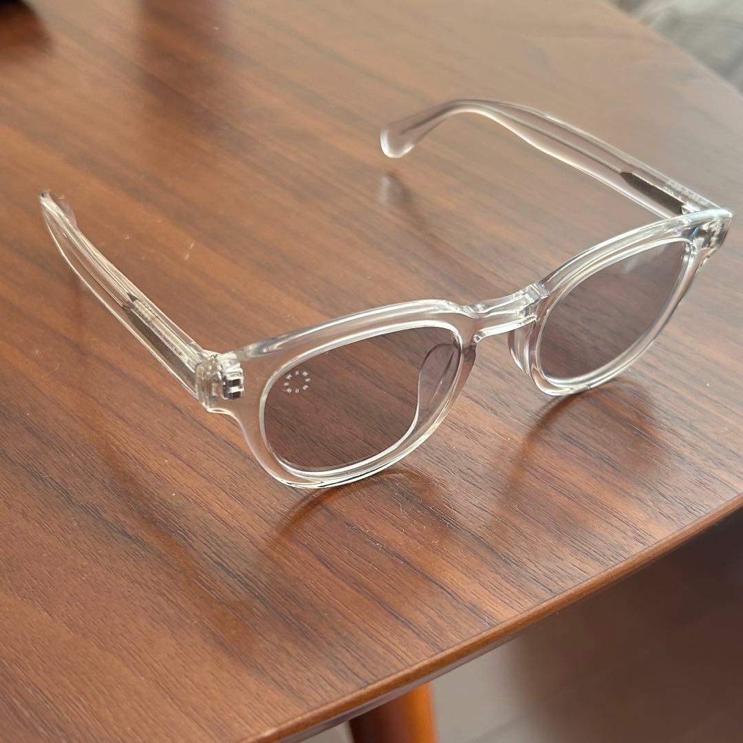 SIMMP. 数原龍友着用 クリアラウンドサングラス グレーレンズ ボストン