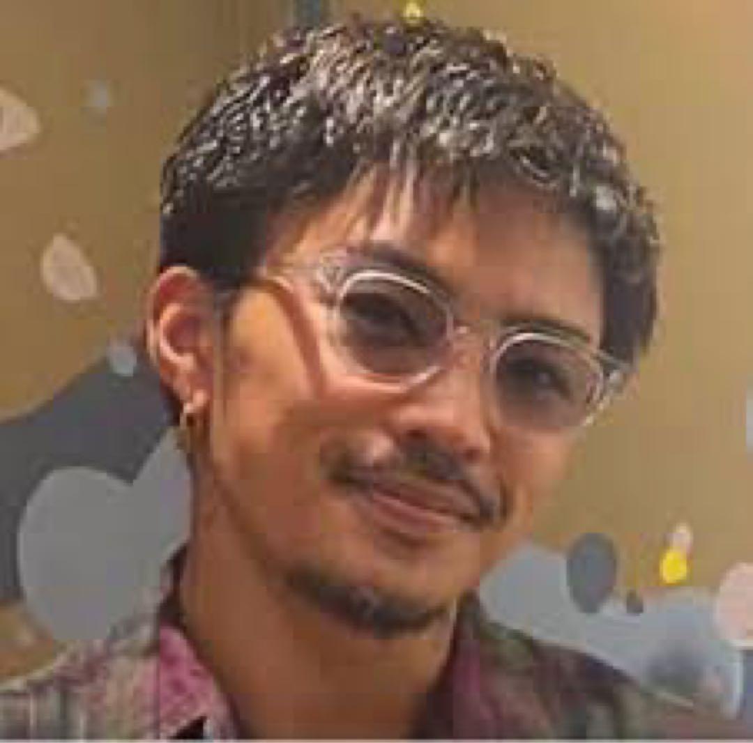 SIMMP. 数原龍友着用 クリアラウンドサングラス グレーレンズ ボストン