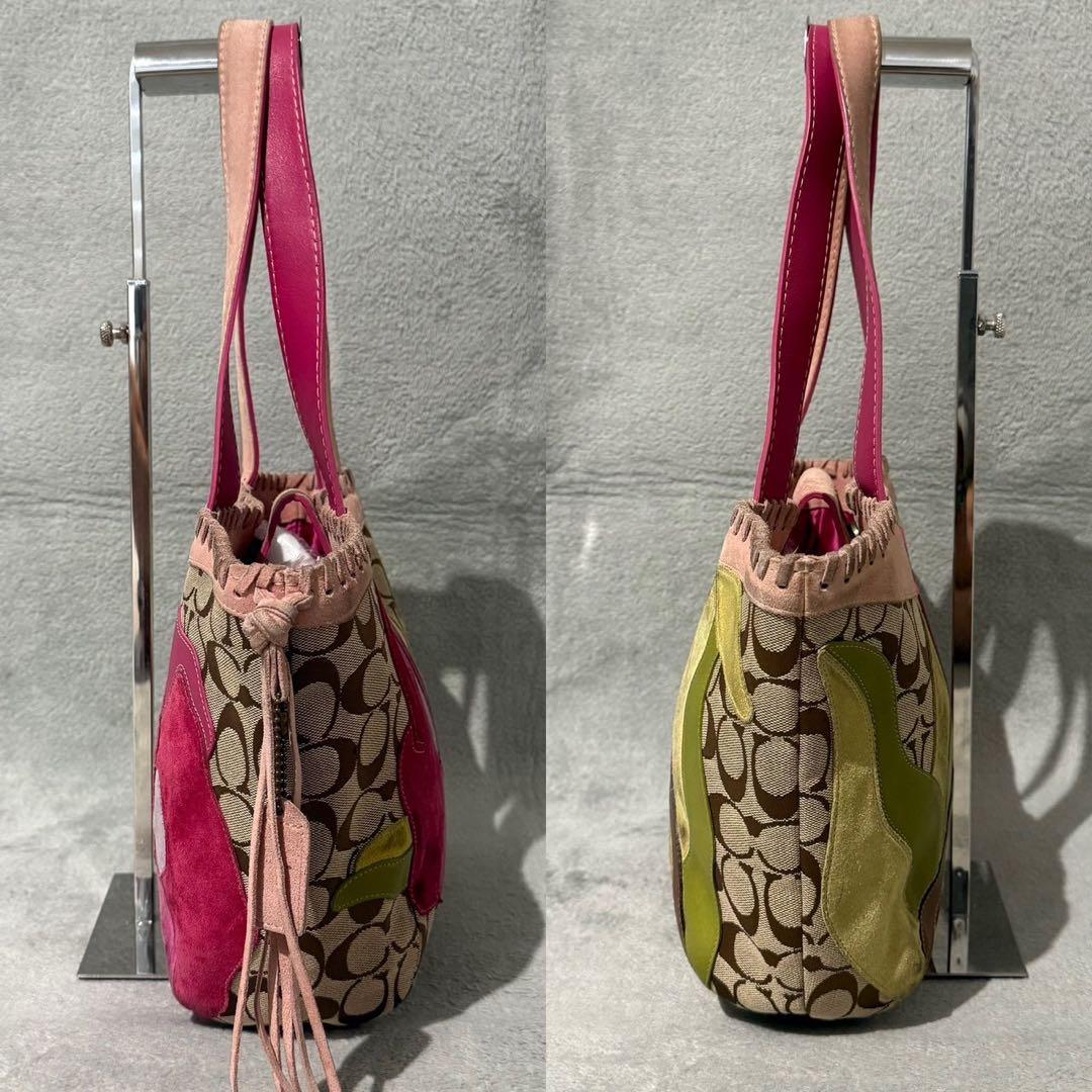 バッグ Coach Signature Flower Stitch Suede Bag