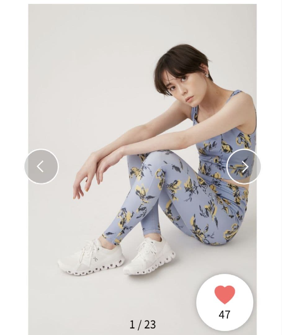 エミ　emmi オリジナルフラワー柄 上下セット