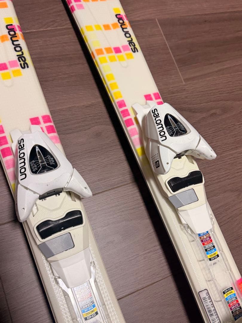 Salomon スキー板 ビンディング ストック付