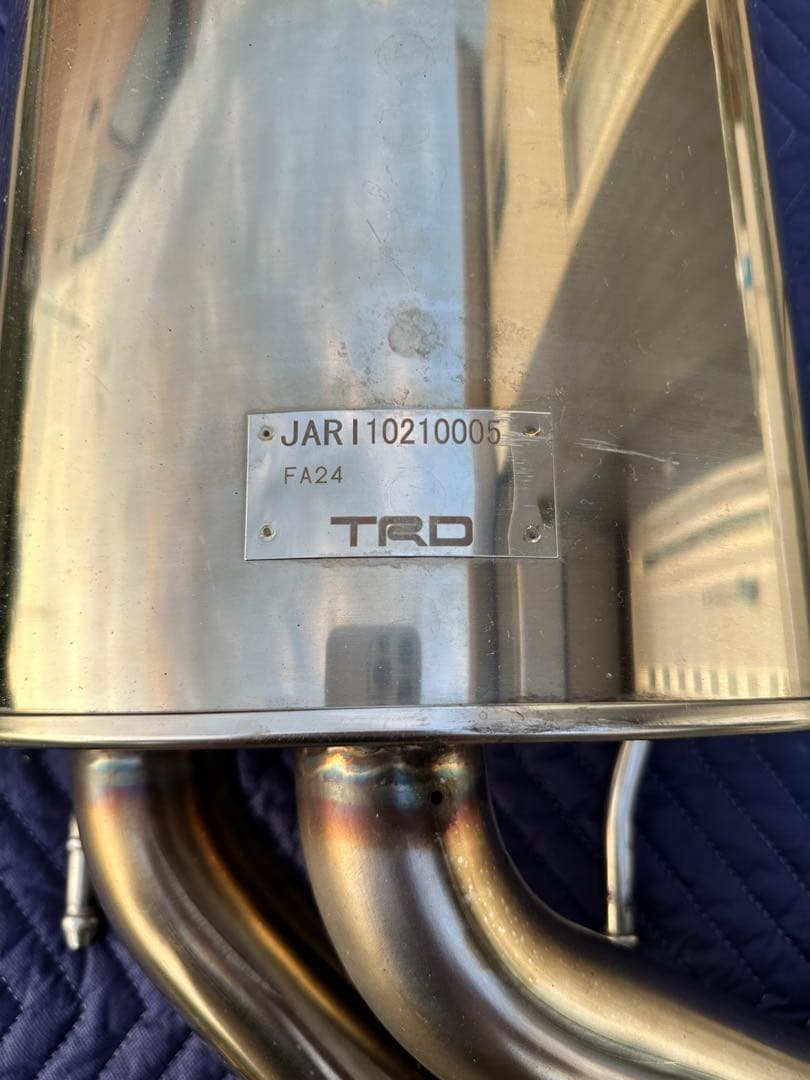 GR86 TRD GRスポーツマフラー本体 4本出し　車検対応