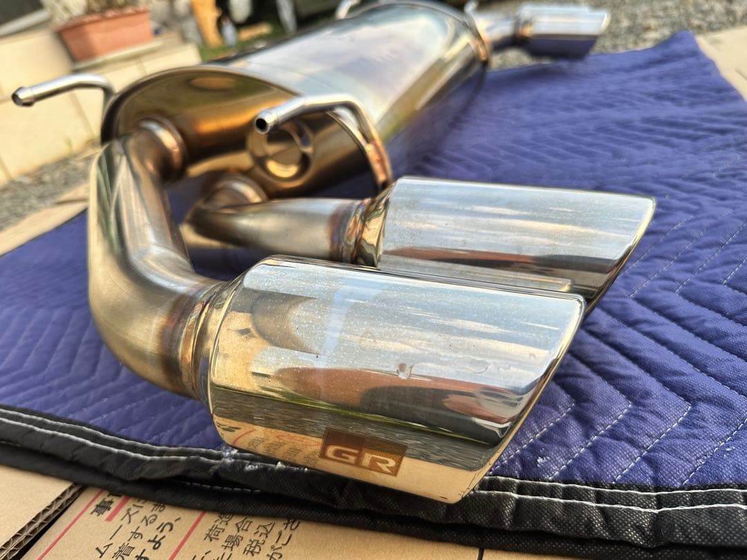 GR86 TRD GRスポーツマフラー本体 4本出し　車検対応