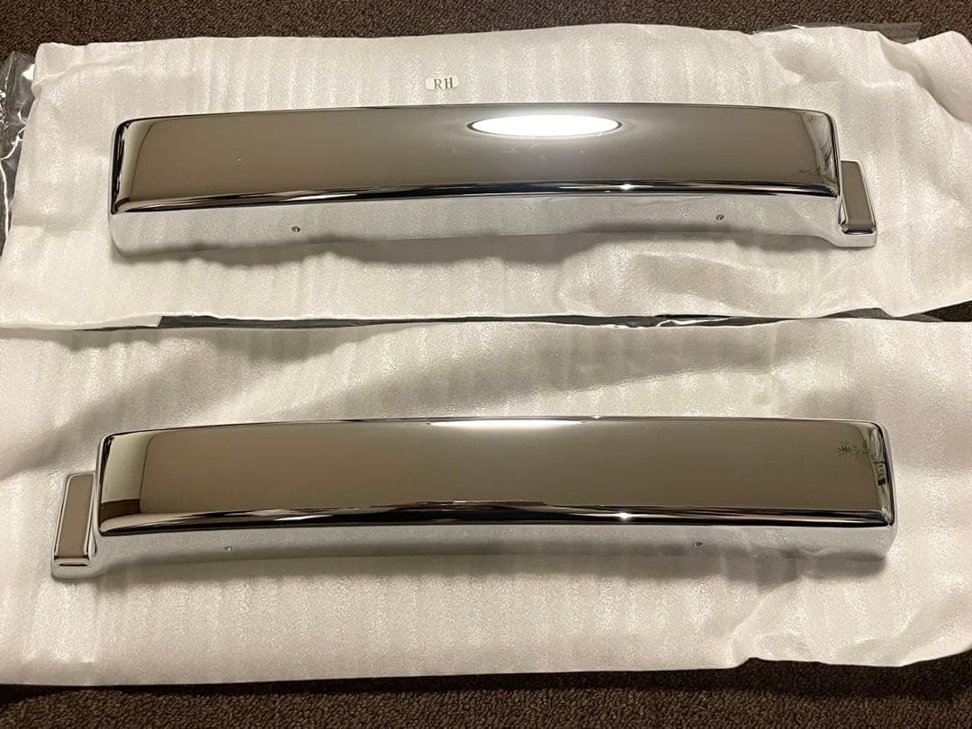 新品　未使用品　クオン　純正　メッキステップロワーカバー