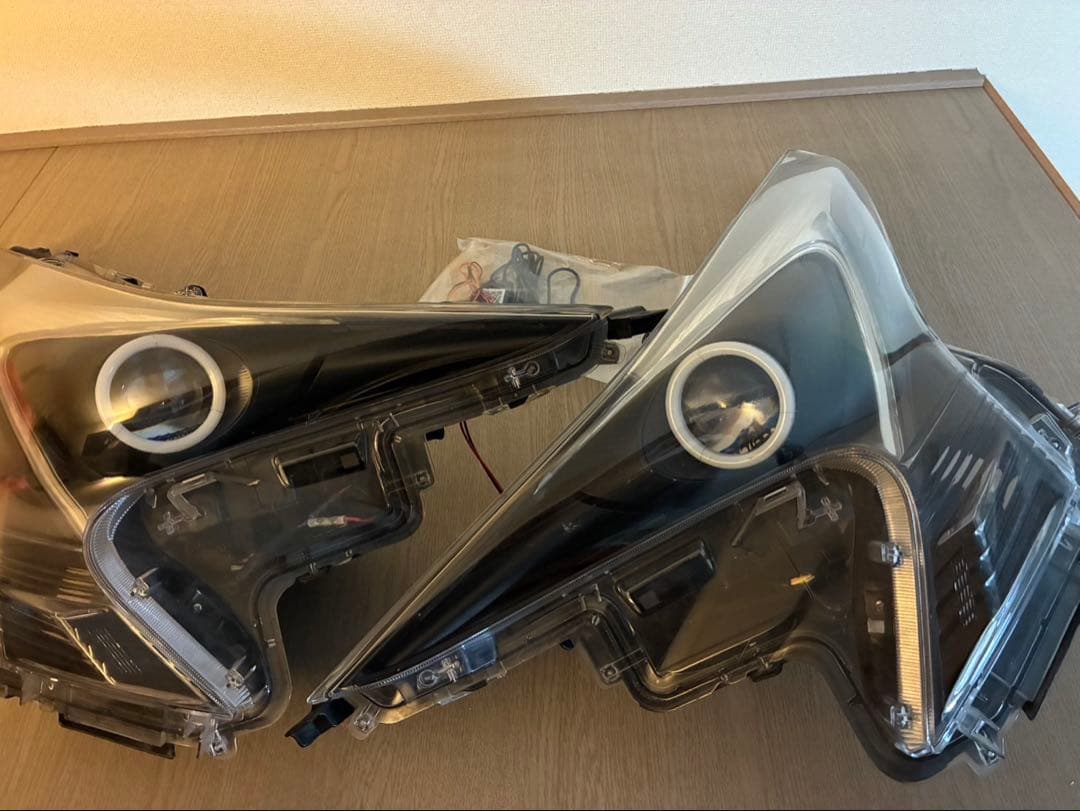 こーた50プリウス前期ヘッドライト クリア ブラック イカリングライト付き