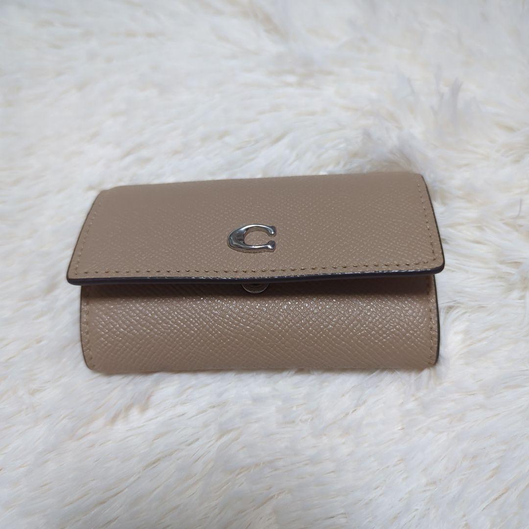 COACH　キーケース　ベージュ