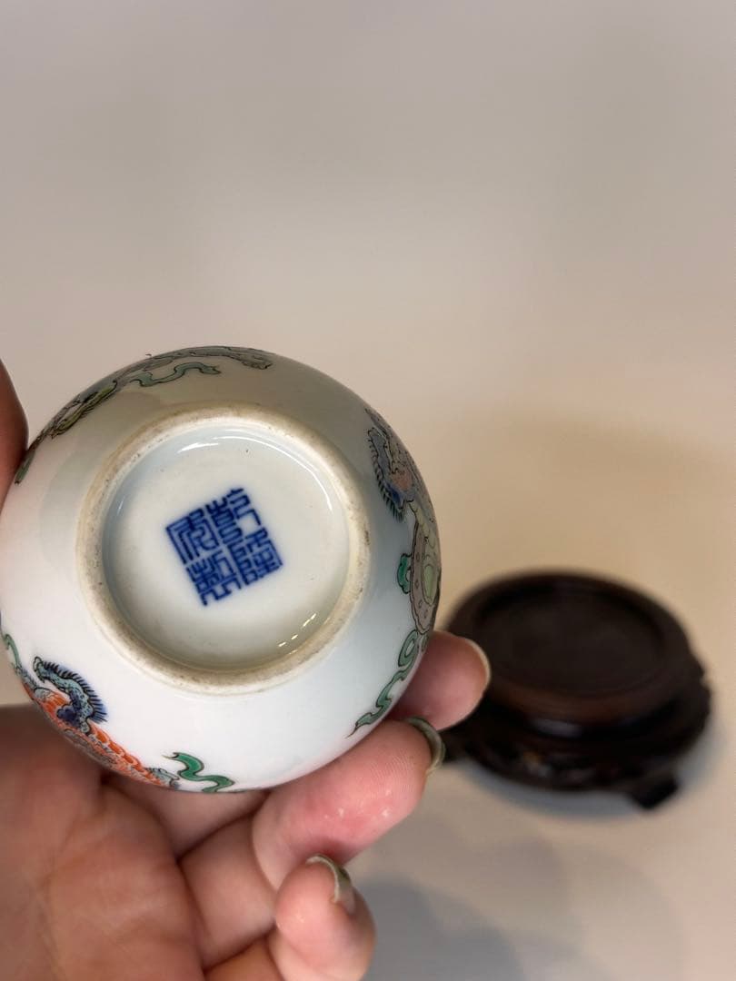 水芙蓉」中国古董 乾隆年製款　五彩瑞獣文小花瓶 賞瓶　茶道具　香道具 清代