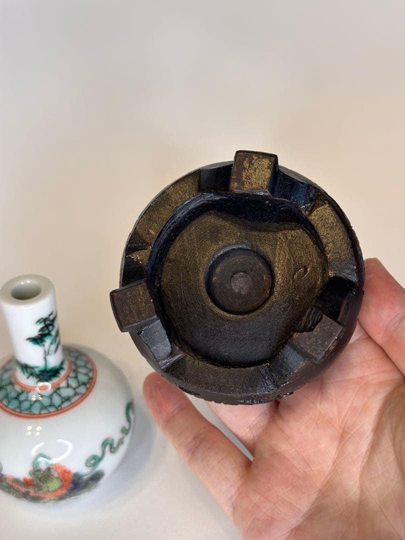 水芙蓉」中国古董 乾隆年製款　五彩瑞獣文小花瓶 賞瓶　茶道具　香道具 清代