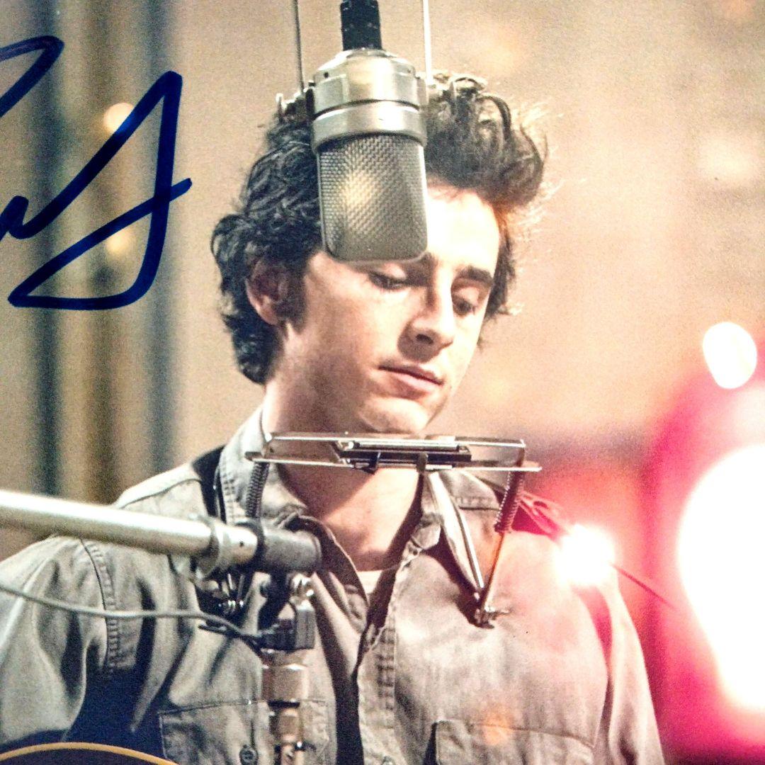 ティモシーシャラメ直筆サイン入り2Lサイズ写真…名もなき者