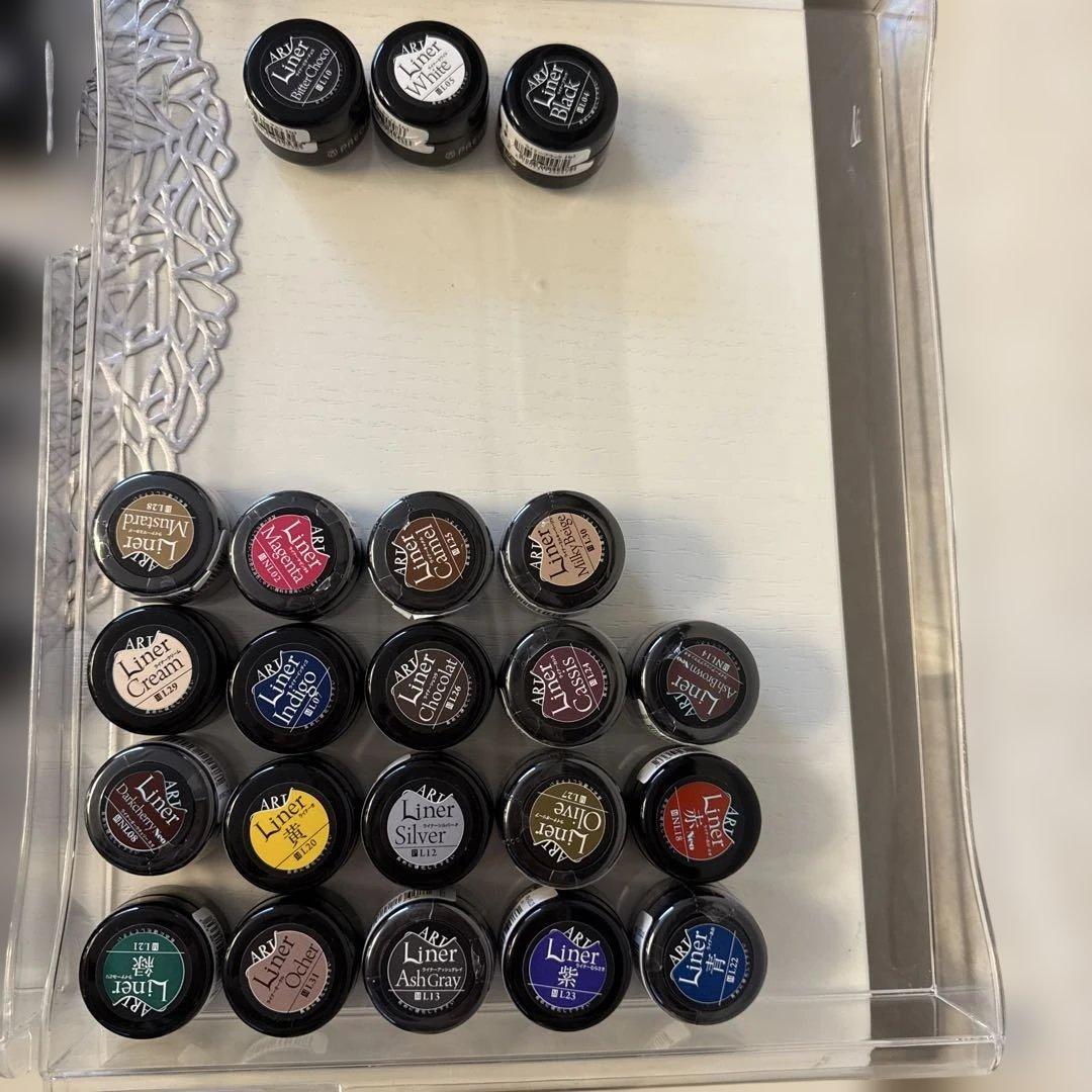 mmm　ほぼ未使用品お得です! プリジェルカラー200色セット