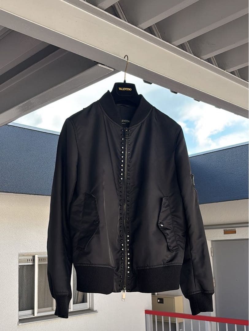 VALENTINO ロックスタッズ　ブルゾン　MA-1 size48 値下げ可能