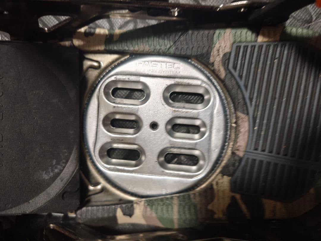 SP スノーボードビンディング カモフラージュ