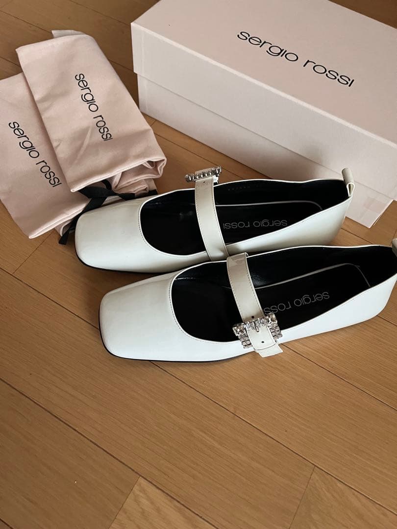 超美品⭐︎セルジオロッシ　メリージェン