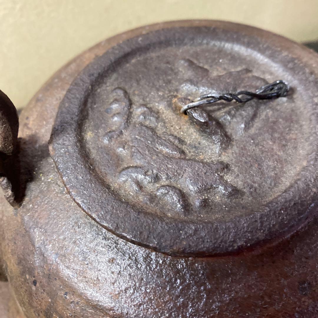 江戸時代　波ウサギ桜チラシ鉄瓶