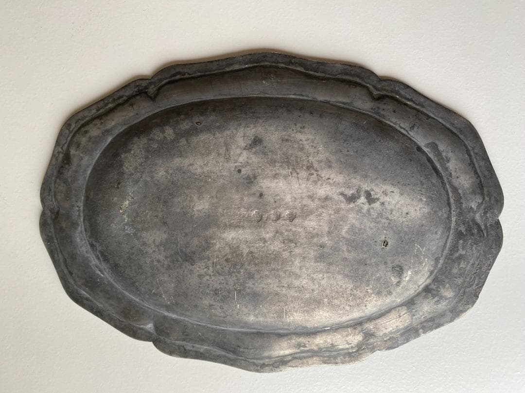 フランス アンティーク 枯れた エタン ピューター 花リム ラヴィエ 平皿