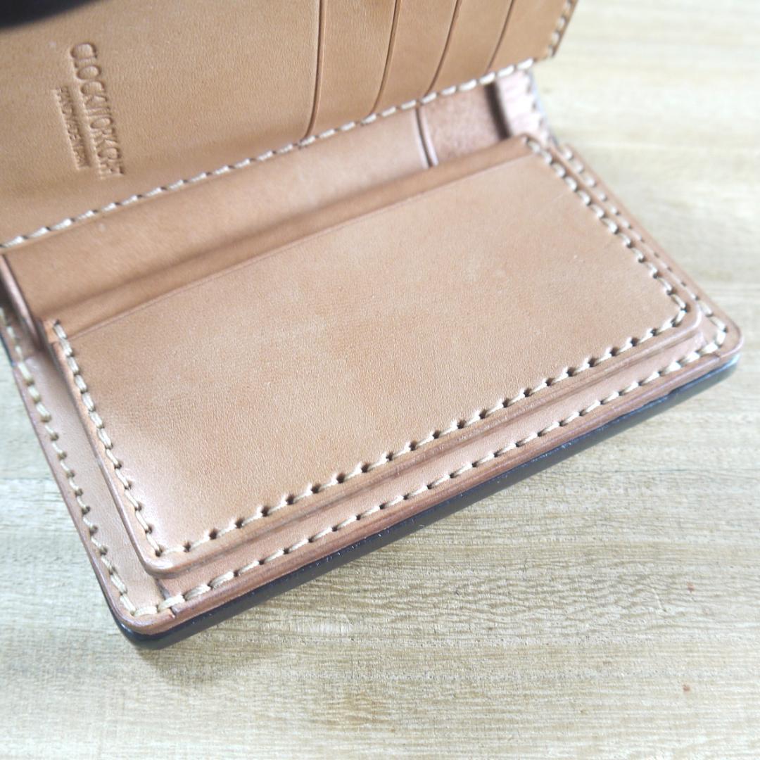 栃木レザー　セミアニリン染めスムースヌメ　ミドルウォレット　キャメル/生成り