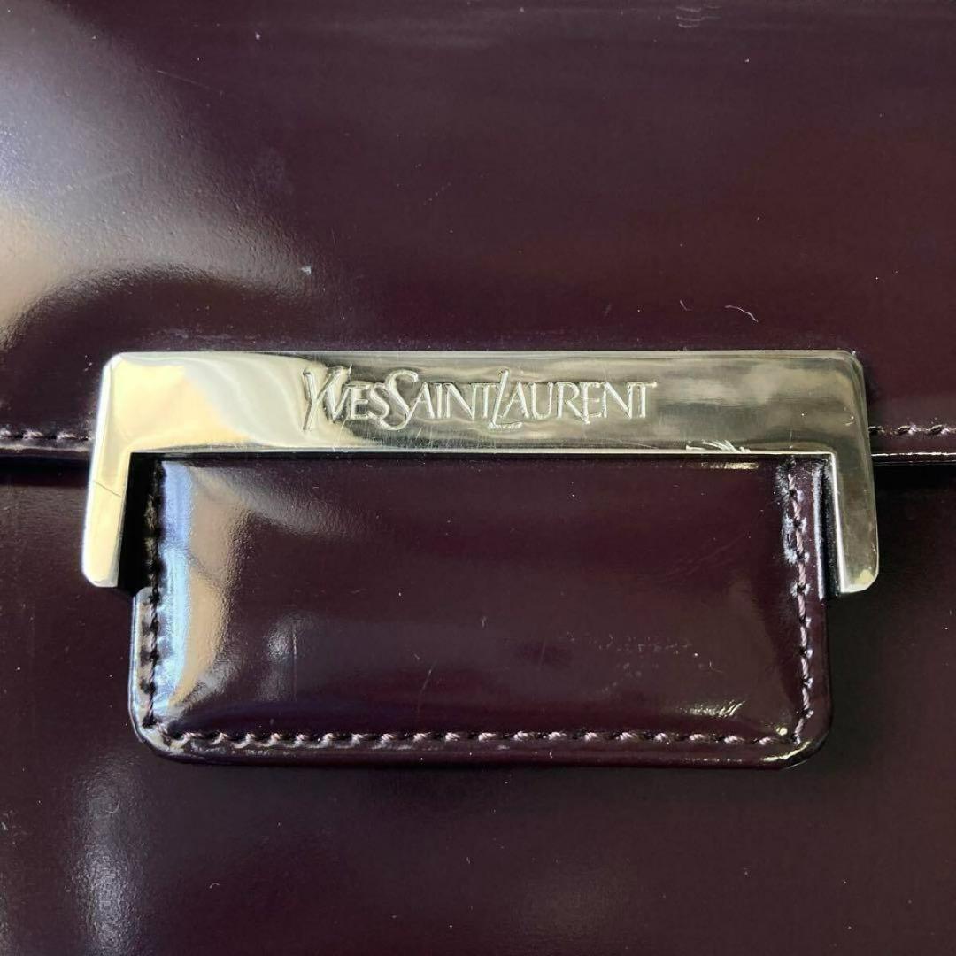 イブサンローラン 肩かけ ショルダー エナメル パテントレザー ブラウン